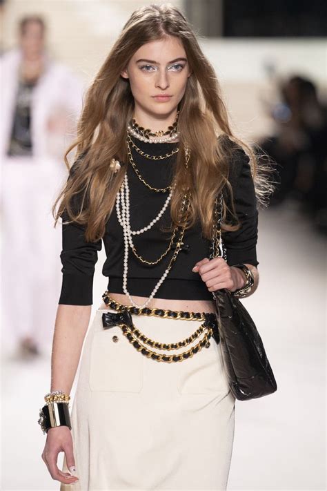 chanel hip chains